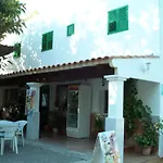 Pension Las Tres Golondrinas
