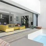 Holiday Home With Manicured Gardens