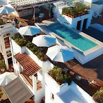 Gatzara Suites Santa Gertrudis