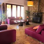 Villa Weedy