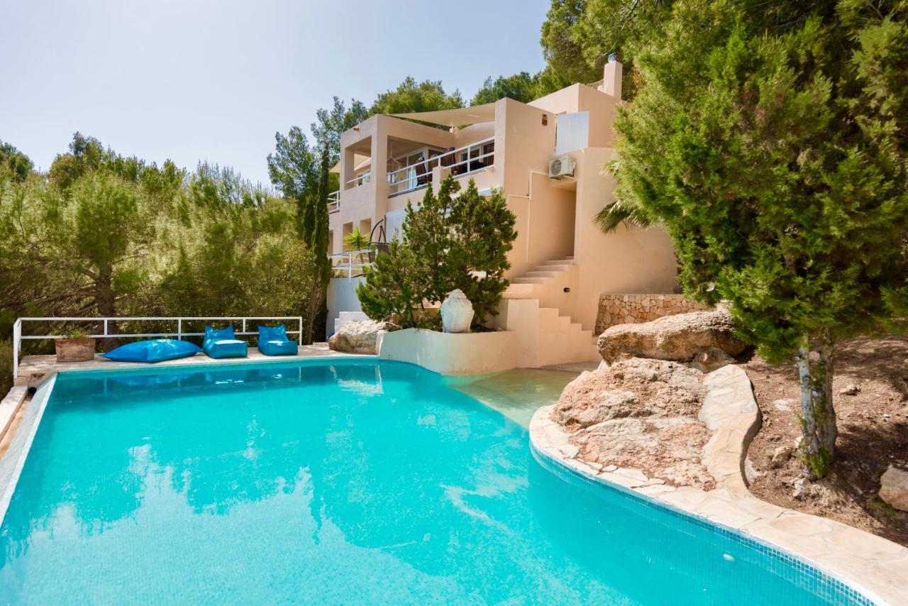 Perla, Luxury In With A Beautiful Sea View All The Way Up To Formentera Feriehus Es Cubells