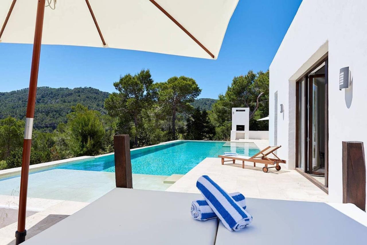 Exclusive Luxury South Facing Vista De Muntanya 6 Bedrooms A Few Minutes Drive To The ヴィラ *