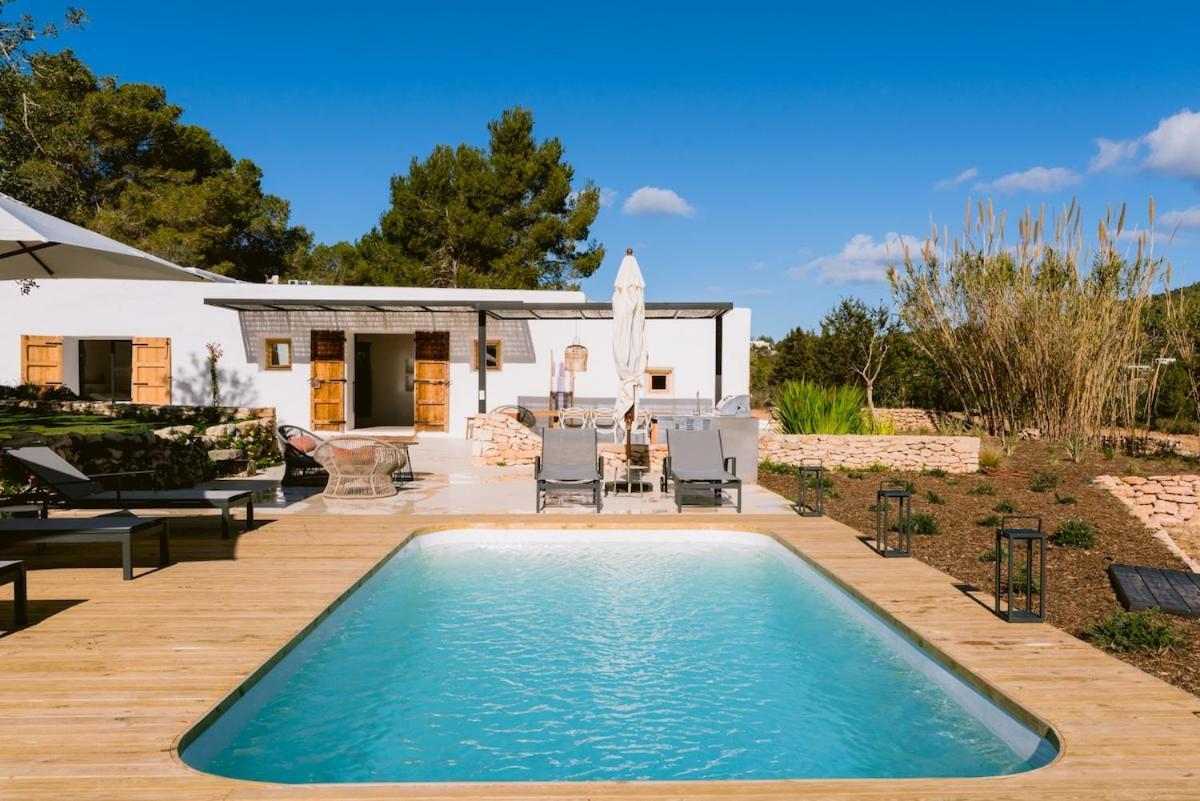 Es Pujolet Renovada 100 Porcien Un Refugio De Paz En El Corazon De Ibiza Piscina Ac Diseno Tranquilidad El Verdadero Ibiza سانت جون دي لابريتجا