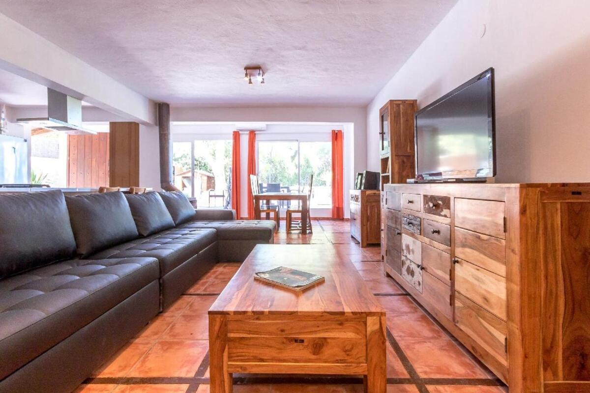 Classic For 12- Pool, Bbq, Big Exterior Area فيلة *