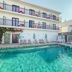 The Purple Hotel - Adults Only