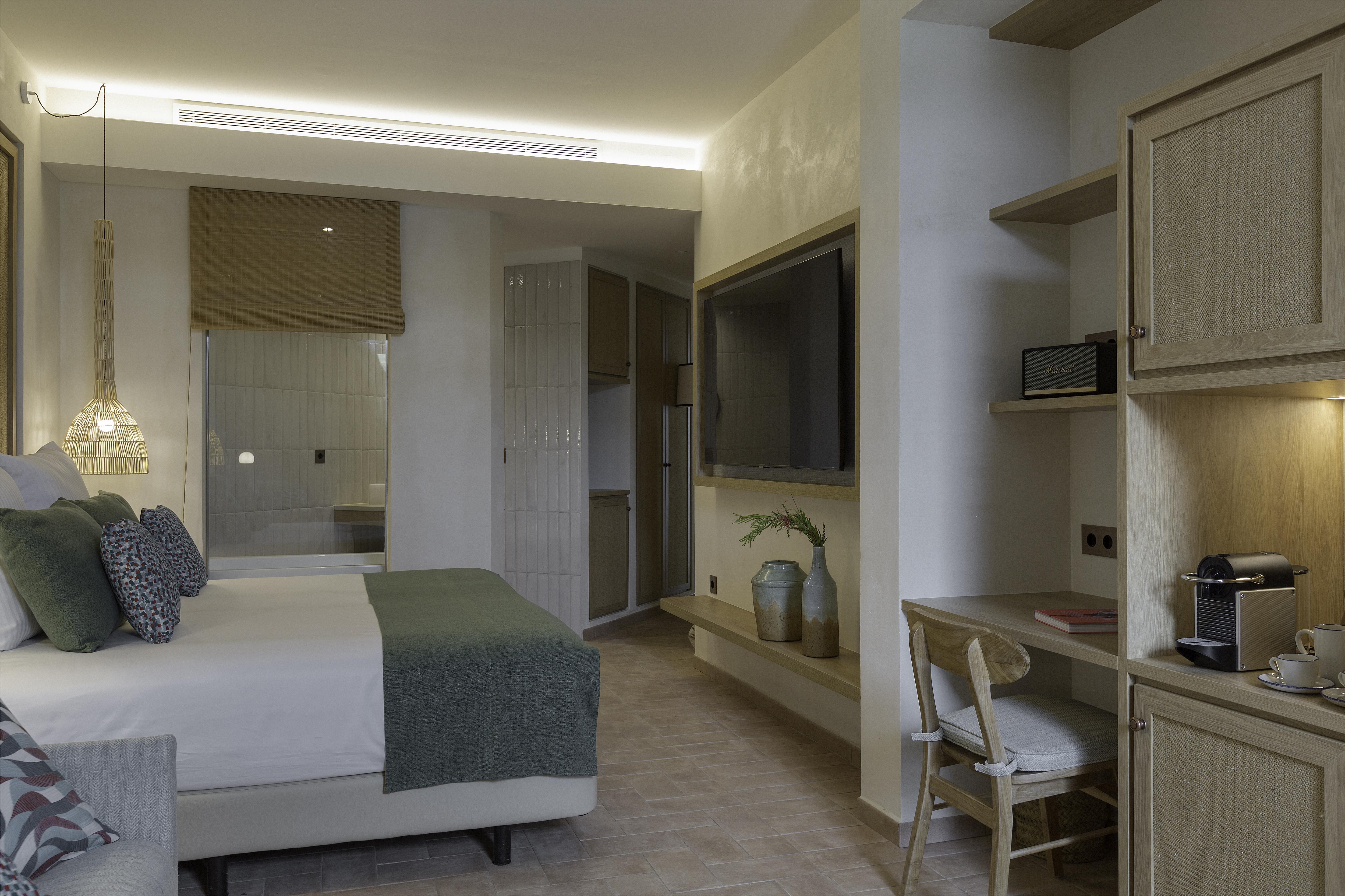 호텔 Cala San Miguel Ibiza Resort, Adults Only, Curio Collection By Hilton Port de Sant Miguel